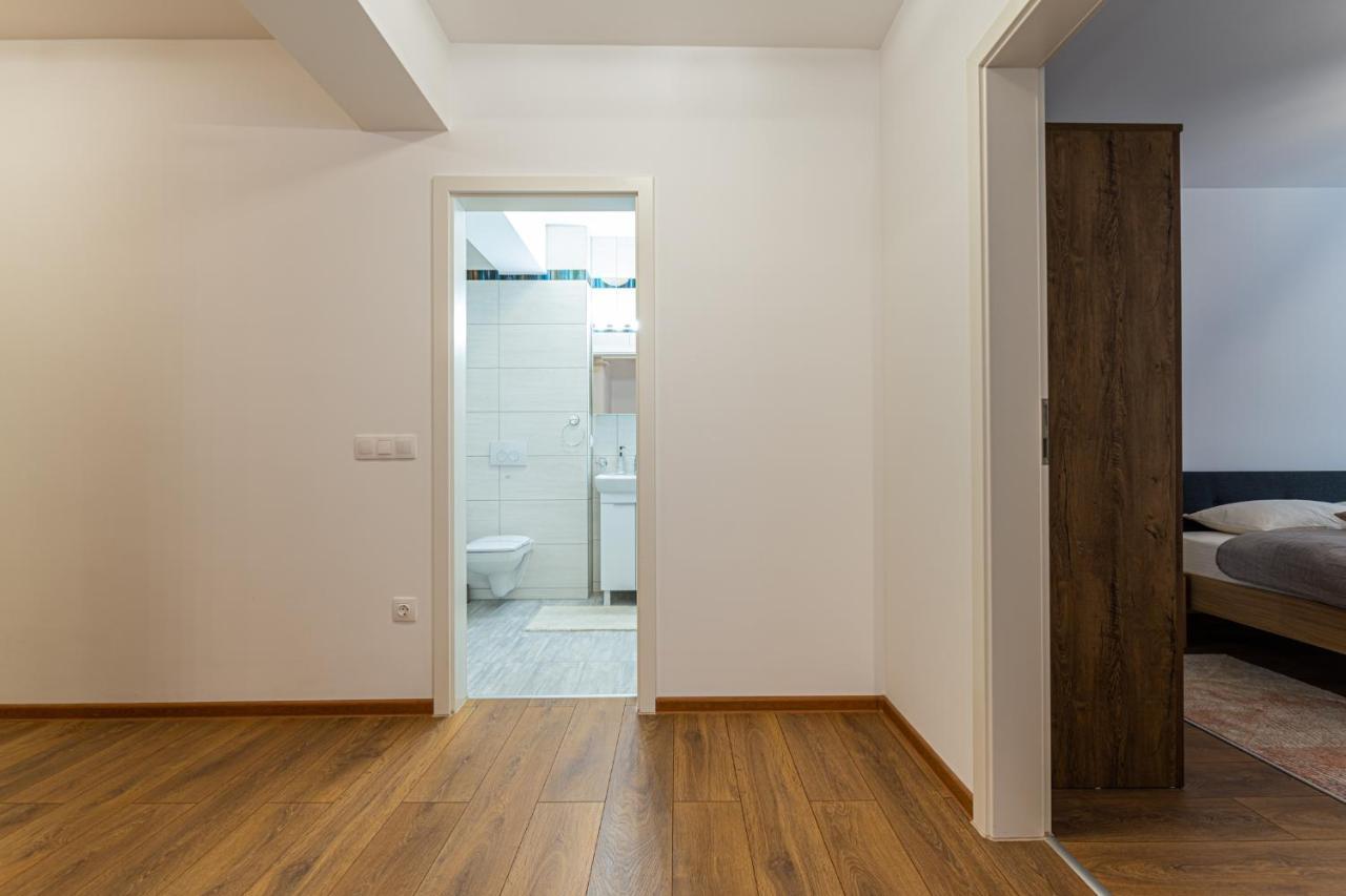 Cosy Place Apartment Brasov Bagian luar foto